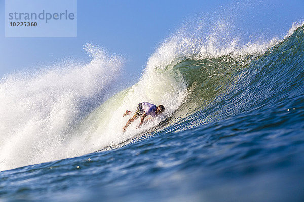 Indonesien  Bali  Surfer's Wipeout