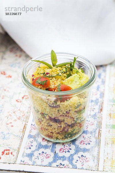 Glas Couscous-Salat