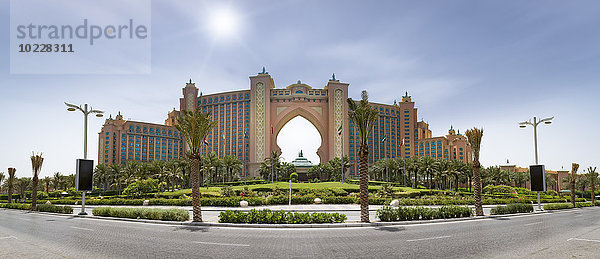 Vereinigte Arabische Emirate  Dubai  Panoramablick auf das Atlantis the Palm Hotel