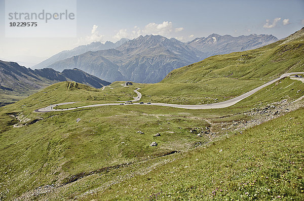 Österreich  Osttirol  Nationalpark Hohe Tauern  Berglandschaft mit Panoramastraße