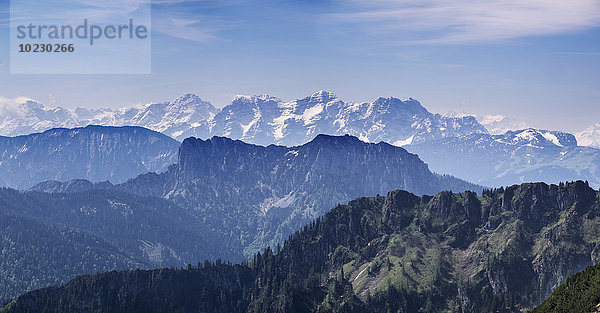 Deutschland  Bayern  Chiemgauer Alpen  Blick von Hochfelln Richtung Süden auf Hörndlwand und Loferer Steinberge