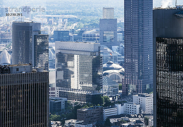 Deutschland  Frankfurt  Finanzdistrikt vom Main Tower aus gesehen