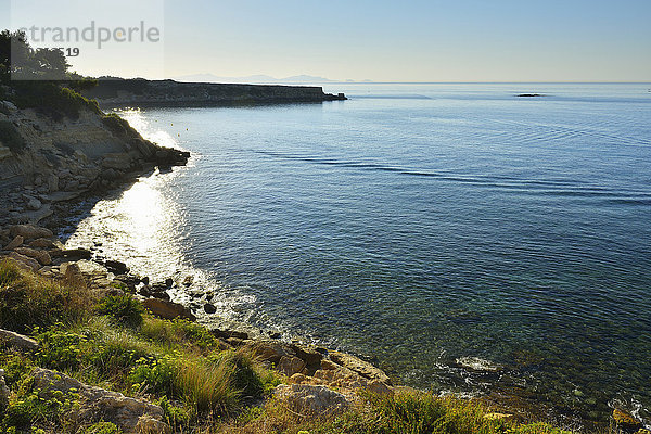 Frankreich Provence - Alpes-Cote d Azur Felsenküste Martigues Mittelmeer