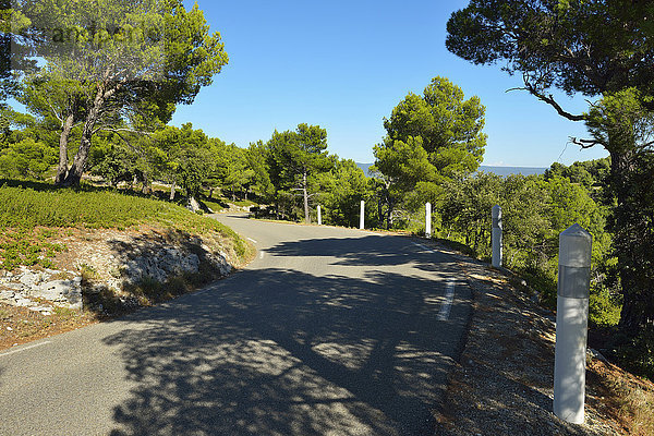 Frankreich Sommer Fernverkehrsstraße Provence - Alpes-Cote d Azur Vaucluse