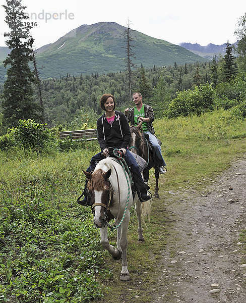 folgen Tourist entfernt reiten - Pferd mitfahren