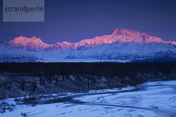 Winter Bundesstraße vorwärts Jagd Denali Nationalpark Alaska