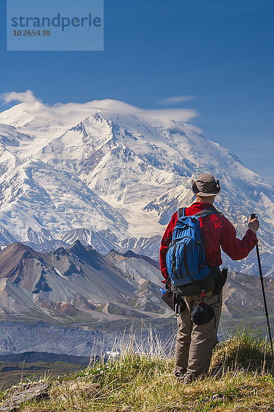 Sommer Hügel frontal wandern Mount McKinley