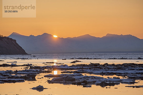 Wasser Winter Tischset Eis Hintergrund Spiegelung Koch zeigen Point Woronzof Park Anchorage Meeresarm Sonne