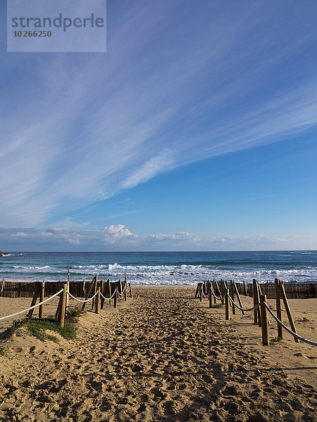 Strand Sand zerbrechen brechen bricht brechend zerbrechend zerbricht Balearen Balearische Inseln Mallorca Spanien
