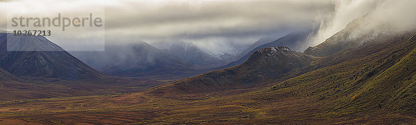 Wolke Tal Herbst Bundesstraße vorwärts Wolkengebilde Kanada Yukon