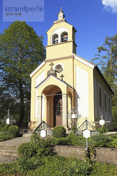 Himmel Gebäude Kirche blau Bayern Deutschland