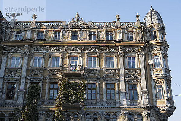 Gebäude Großstadt Geschichte verziert Fassade Hausfassade Dekoration Apartment Krümel Odessa Ukraine
