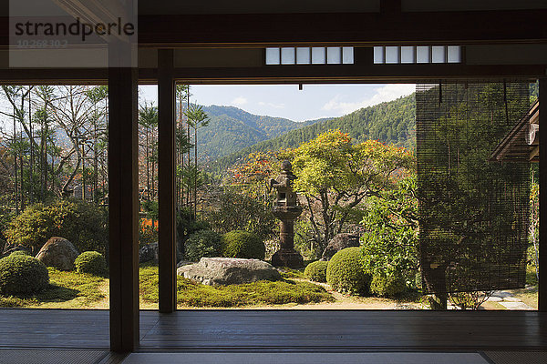 über innerhalb Garten Ansicht Japan japanisch Kyoto
