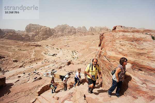 hoch oben Monarchie Katakombe klettern Petra