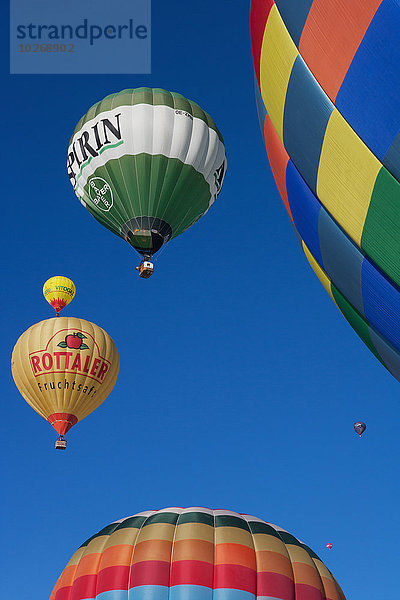 Vorbereitung Wärme heben Luftballon Ballon Himmel Festival Österreich