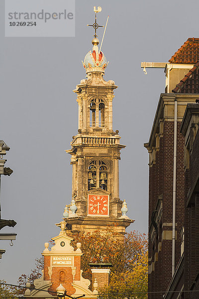 Amsterdam Hauptstadt überqueren verziert Uhr Kirche Niederlande Glocke Kreuz