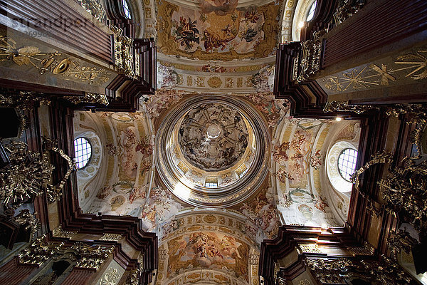 Kuppel Kirche Abtei Österreich Niederösterreich Melk Kloster