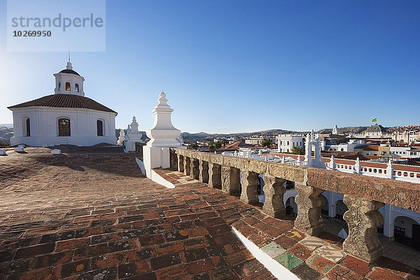 Frauenkloster Dach Kuppel Kirche über Bolivien