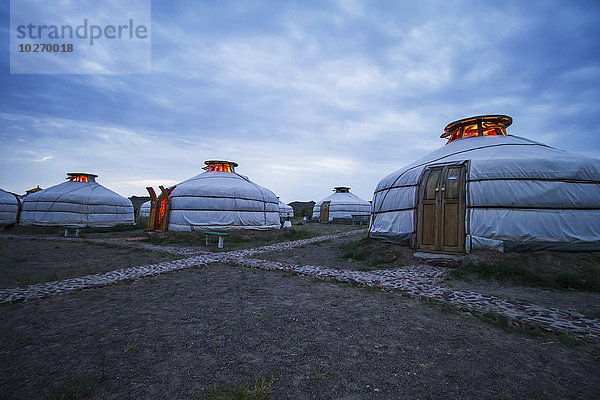 Tourist Hotel camping Nuss Mongolei Abenddämmerung Gers