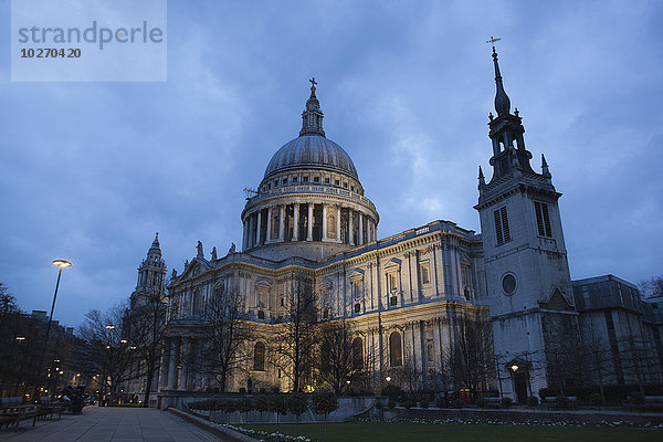 London Hauptstadt Kathedrale St. Pauls Cathedral Abenddämmerung England