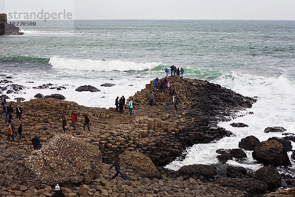 Landschaft Mensch Menschen Forschung Wunder Damm County Antrim Irland