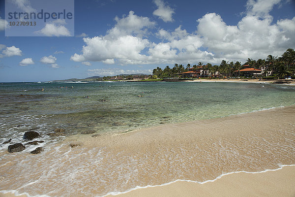 Sand und Riff  Poipu Beach Park; Kauai  Hawaii  Vereinigte Staaten von Amerika