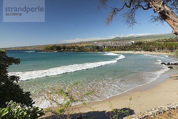 Strand vor dem Mauna Kea Beach Hotel; Insel Hawaii  Hawaii  Vereinigte Staaten von Amerika