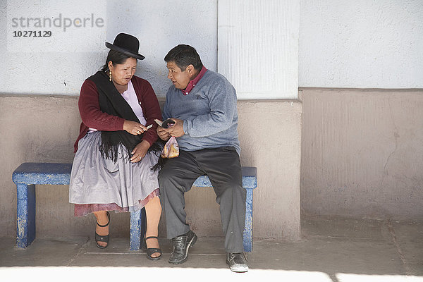 Ehepaar am Bahnhof von Tupiza  Departement Potosi  Bolivien