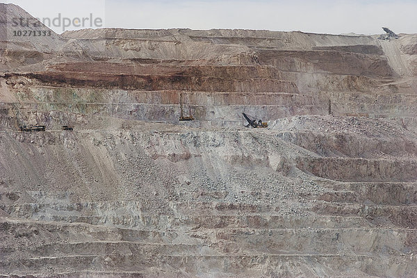 Bänke von Chuquicamata  dem größten Kupfertagebau der Welt  Region Antofagasta  Chile