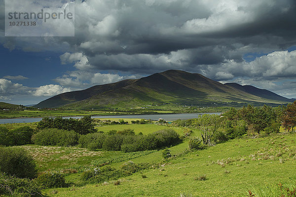 Cahirciveen an der Küstenroute des Wild Atlantic Way; Grafschaft Kerry  Irland'.