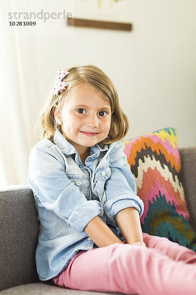 Porträt eines kleinen Mädchens (4-5)