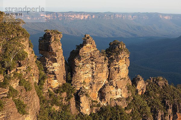 Drei Schwestern Felsformation Jamison Valley  Blue Mountain National Park  New South Wales  Australien