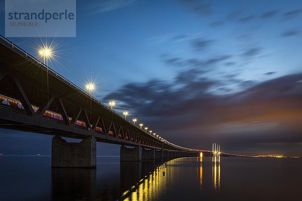 Öresundbrücke  Øresundsbroen  weltweit längste Schrägseilbrücke  Verbindung Kopenhagen mit Malmö  Dänemark  Schweden  Europa