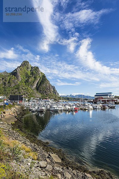 Hafen von Svolvær  Insel Austvågøy  Lofoten  Nordland  Norwegen  Europa