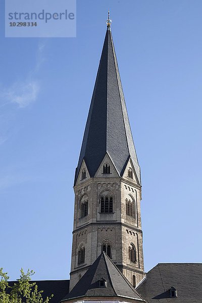 Turm des Bonner Münster  Münsterbasilika  Bonn  Rheinland  Nordrhein-Westfalen  Deutschland  Europa