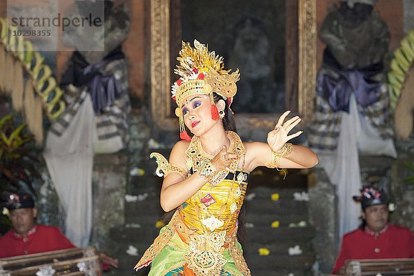 Ramayana Ballett  getanzt von der Bina Remaja Truppe  Ubud Palast  Bali  Indonesien  Asien