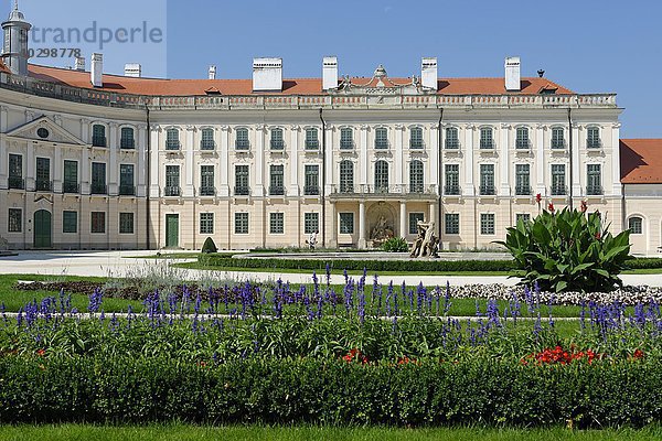Schloss Eszterhazy oder Eszterháza oder Fert?d  Esterhazy  UNESCO  Fertöd am Neusiedler See  Ungarn  Europa