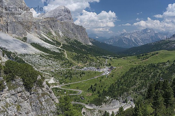 Falzaregopass  Dolomiten  Alpen  Provinz Belluno  Region Venetien  Veneto  Italien  Europa