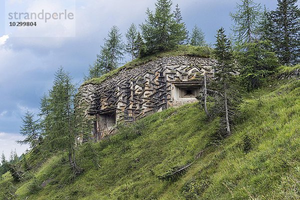 Bunkeranlage Erster Weltkrieg  Kreuzbergpass  Sextner Dolomiten  Alpen  Südtirol  Italien  Europa
