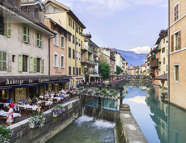 Restaurants am Kanal  Annecy  Rhône-Alpes  Frankreich  Europa