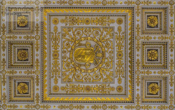 Detail  Decken-Verzierung der Basilika St. Paul vor den Mauern  San Paolo fuori le Mura  Rom  Lazio  Italien  Europa