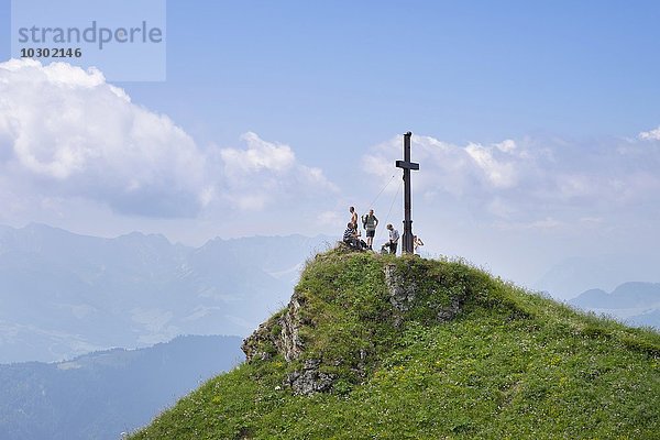 Gipfelkreuz auf Hochgern  Unterwössen  Chiemgauer Alpen  Oberbayern  Bayern  Deutschland  Europa