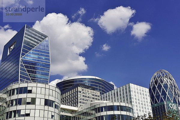 Moderne Bürohochhäuser in La Defense  Nanterre  Paris  Hauts de Seine  Frankreich  Europa