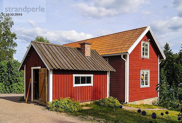 Drehort der Astrid Lindgren Filmreihe Michel  schwedisch Emil  links Tischlerschuppen  Katthult Hof  Ort Gibberyd  Gemeinde Rumskalla  Kalmar län  Smaland  Schweden  Europa