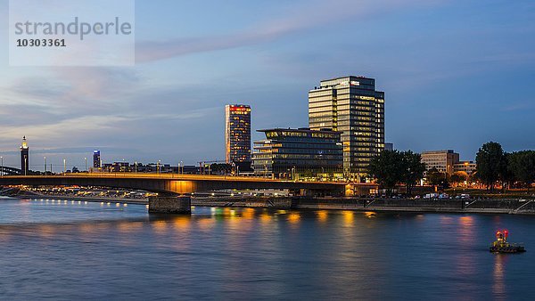 Deutzer Brücke  LVR-Turm auch Triangle Hochhaus  Lanxess Tower  Köln  Nordrhein-Westfalen  Deutschland  Europa