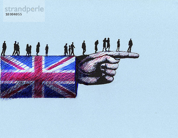 Menschen gehen auf einem Arm mit britischer Flagge zu ausgestrecktem Finger