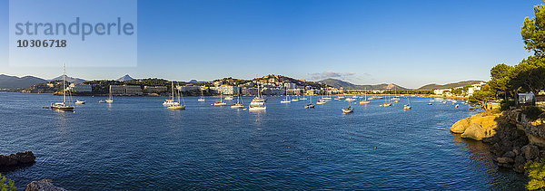 Spanien  Mallorca  Blick auf die Bucht von Santa Ponca  Costa de la Calma  Panorama