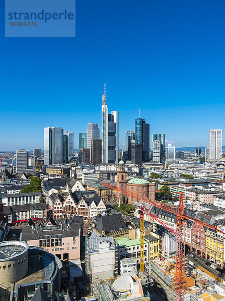 Deutschland  Hessen  Frankfurt am Main  Stadtansicht mit Bankenviertel-Skyline