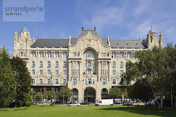 Ungarn  Budapest  Blick auf das Four Seasons Hotel Gresham Palace Budapest