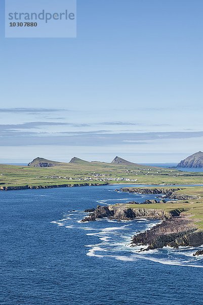 Irland  Grafschaft Kerry  Dingle Peninsula  Blick auf die Atlantikküste